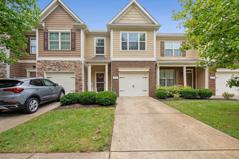 911 Battleview Pl, Murfreesboro, TN 37128