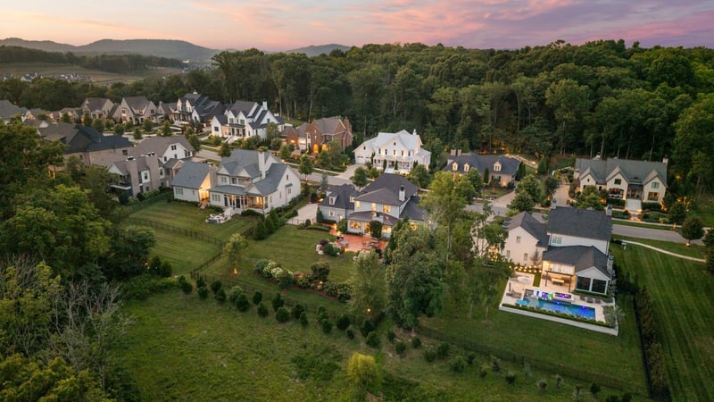 8645 Belladonna Dr, College Grove, TN 37046