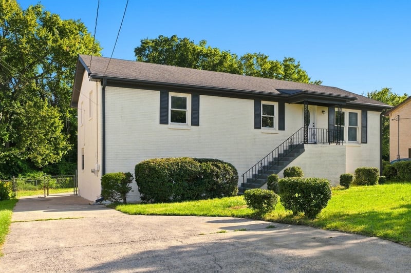 725 Roman Dr, Nashville, TN 37207