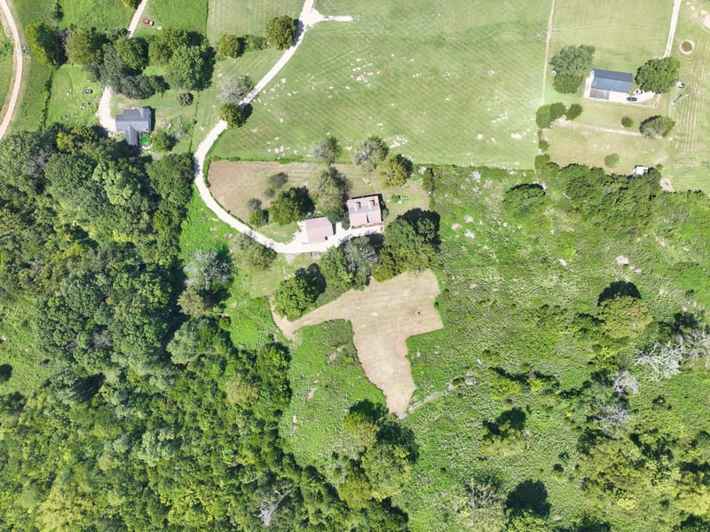 28 Edd Hackett Rd, Pleasant Shade, TN 37145