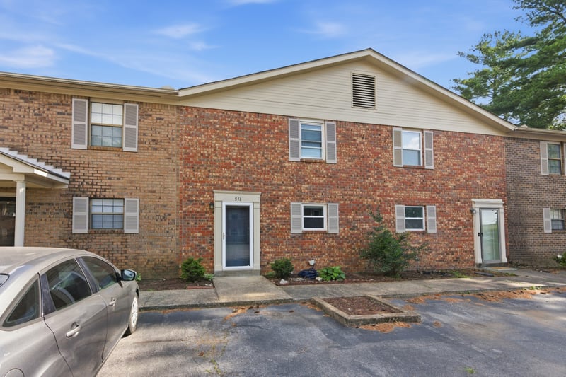 541 River Rock Blvd, Murfreesboro, TN 37128