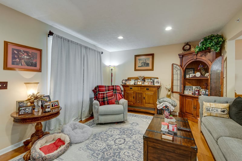 309 Bluebird Ln, Dickson, TN 37055