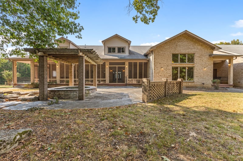 2100 Corinth Rd, Mount Juliet, TN 37122