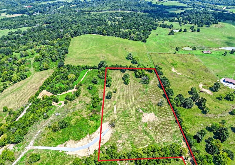 2301 Holloway Rd, Lebanon, TN 37090