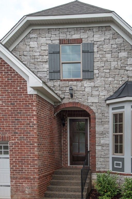 961 Hunters Ln, Springfield, TN 37172