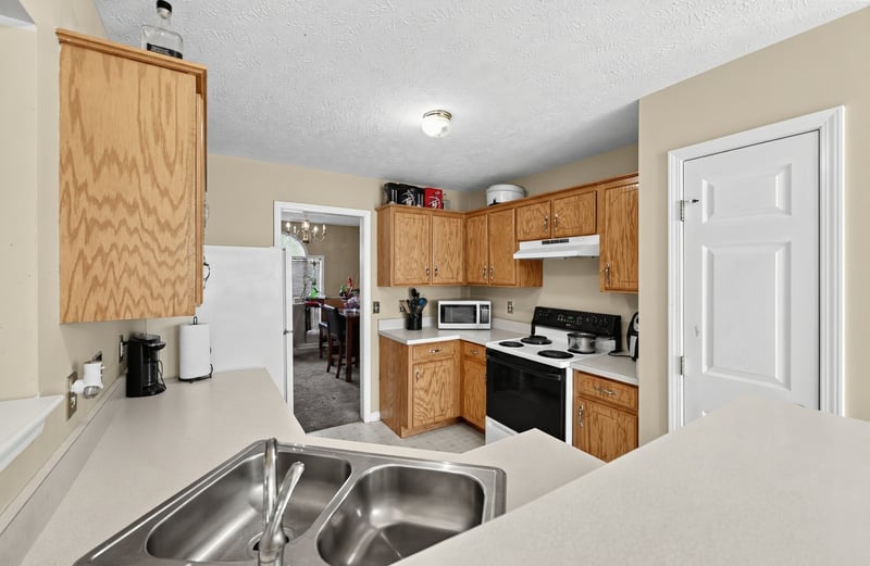 6000 Eden Ln, La Vergne, TN 37086