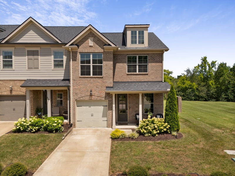 3161 Sassafras Ln, Thompsons Station, TN 37179