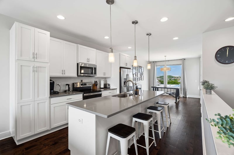 68 Fern Ave, Nashville, TN 37207