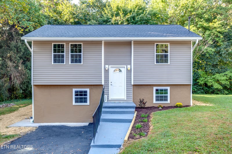 3300 Kendallmac Ln, Knoxville, TN 37931