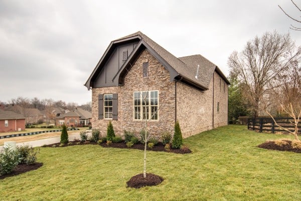 9 Elissa Pl, Hendersonville, TN 37075
