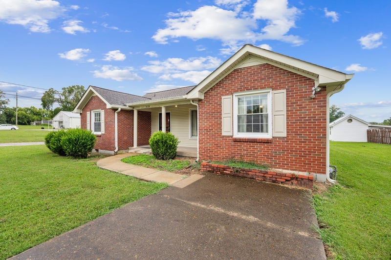 1620 Neelys Bend Rd, Madison, TN 37115