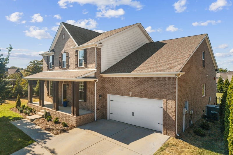 2013 Devonwood Ln, Thompsons Station, TN 37179