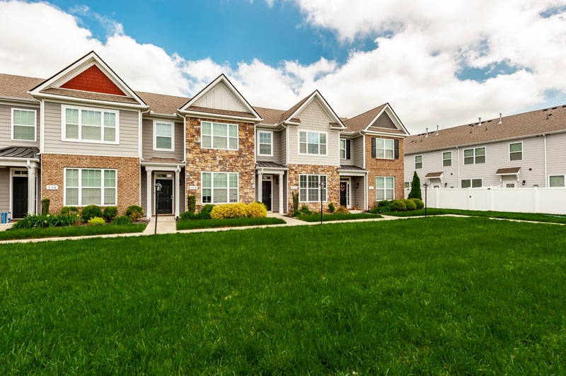 342 Manor Row, Pleasant View, TN 37146
