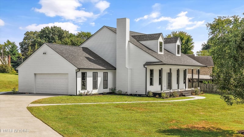 441 Dairy Ln, Lenoir City, TN 37772