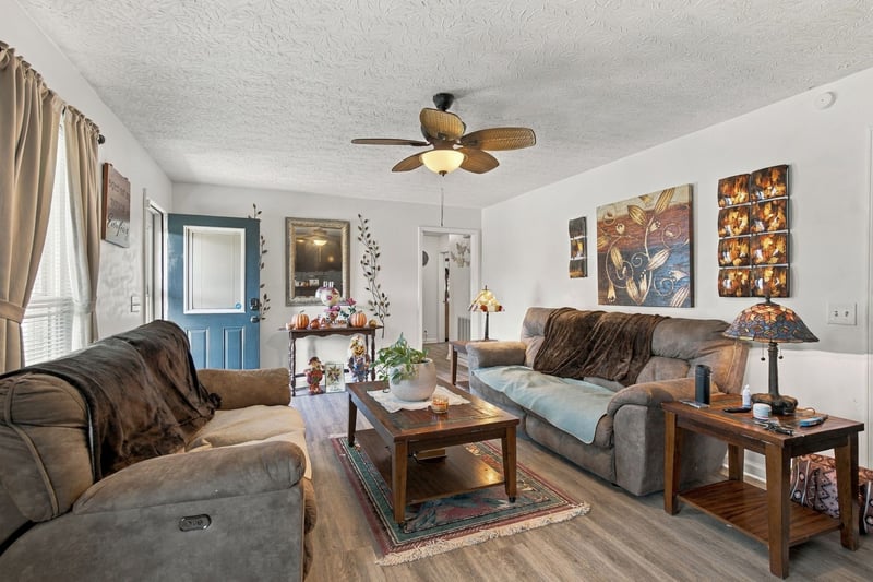 2015 Patricia Dr, Greenbrier, TN 37073