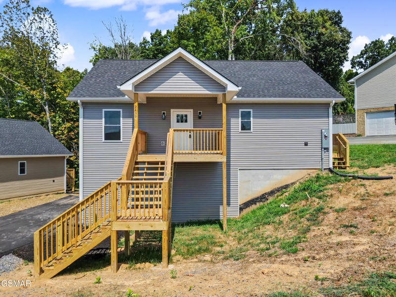 2439 Scenic Mountain Dr, Sevierville, TN 37876