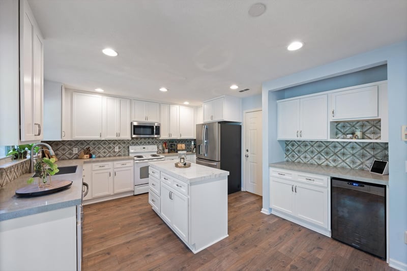 4537 Hawthorn Dr, Nashville, TN 37214