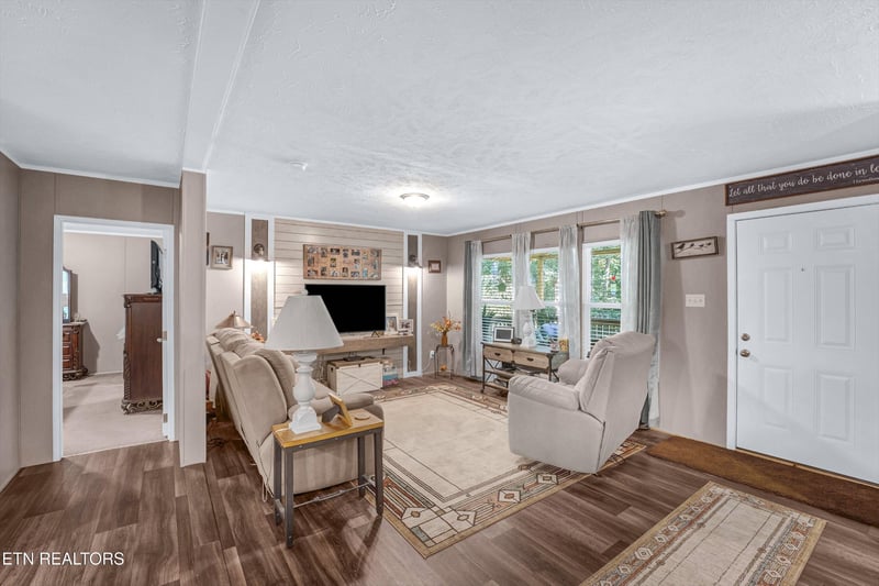3279 Sims Rd, Sevierville, TN 37876