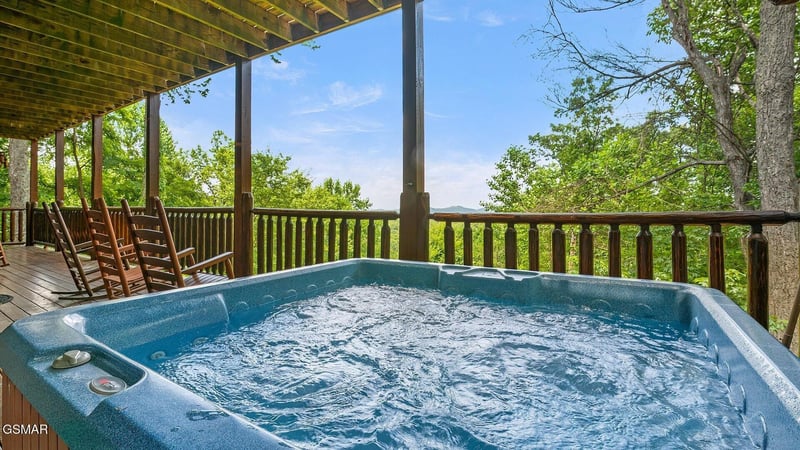2117 E View Dr, Sevierville, TN 37876