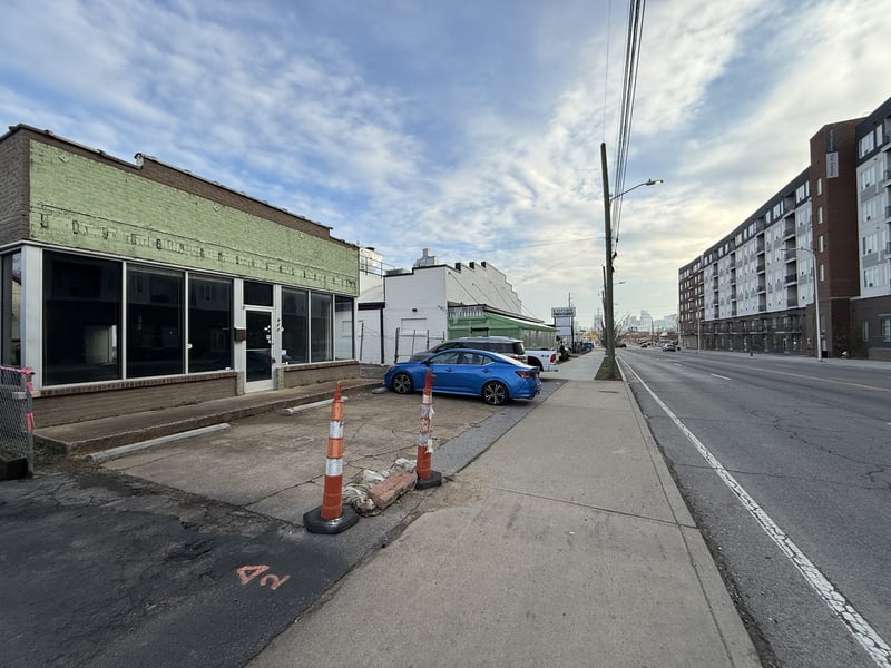 923 Dickerson Pike, Nashville, TN 37207