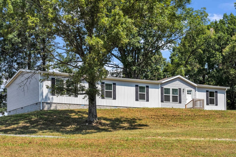 1104 Corum Hill Rd, Castalian Springs, TN 37031