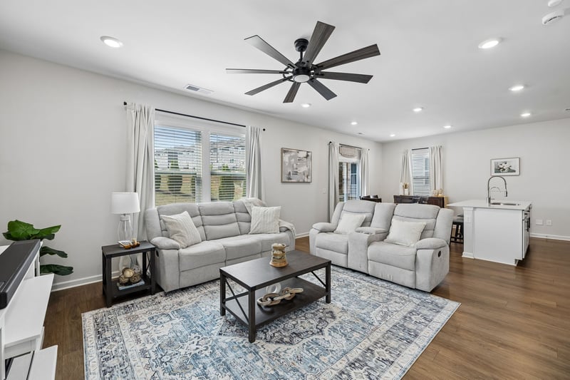 2410 Williams Ridge Dr, Columbia, TN 38401