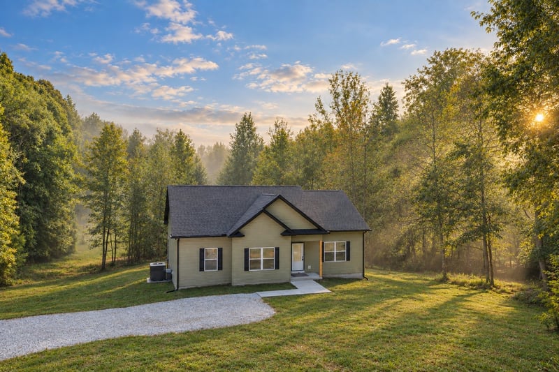 1026 Promise Land Rd, Charlotte, TN 37036