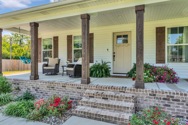 212 W South St, Greenbrier, TN 37073