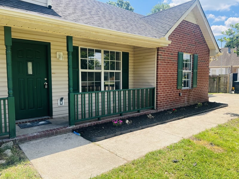902 Regalwood Ct, Smyrna, TN 37167