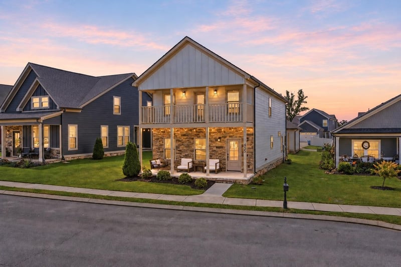 455 Tuscany Village Dr, Ringgold, GA 30736