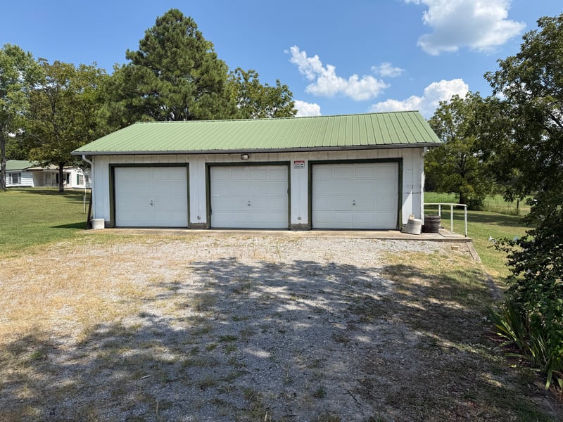 7140 N Milton Rd N, Milton, TN 37118