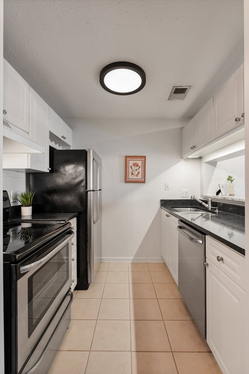 2025 Woodmont Blvd #347, Nashville, TN 37215
