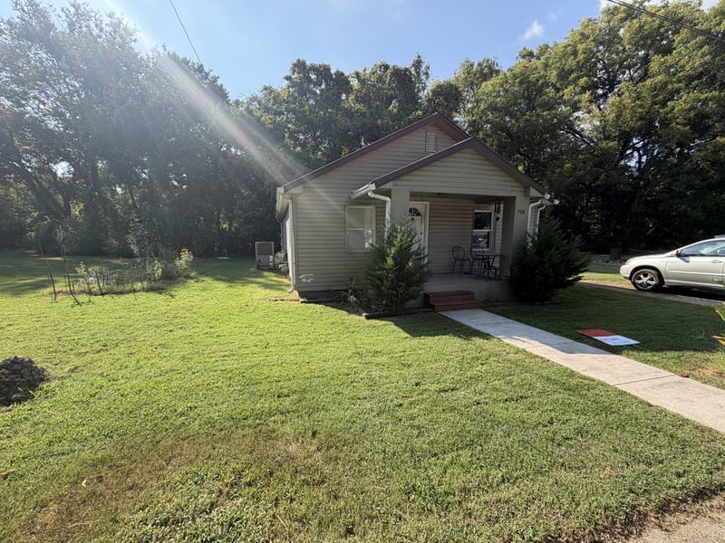 708 Gray St, Mount Pleasant, TN 38474
