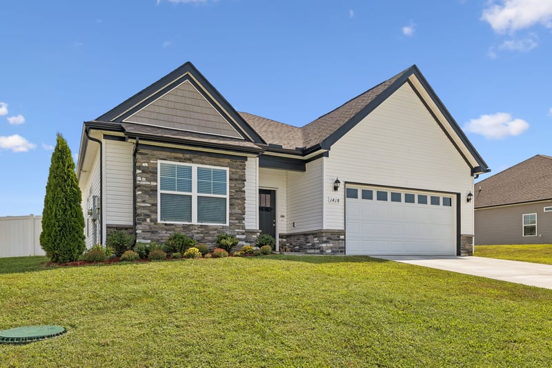1418 Blackstone St, Murfreesboro, TN 37129