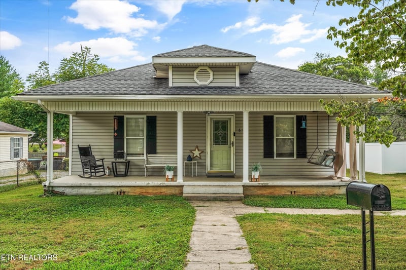 616 Mitchell Dr, Knoxville, TN 37912