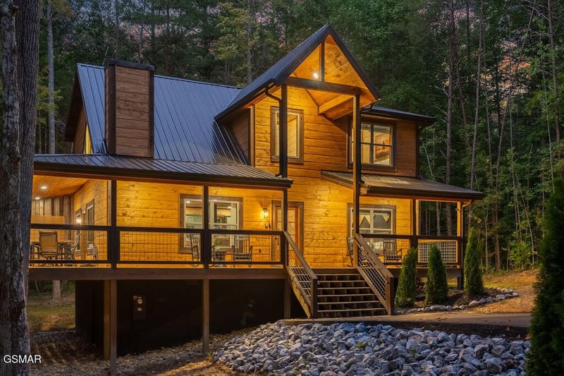 2320 Bogle Spring Loop, Sevierville, TN 37862