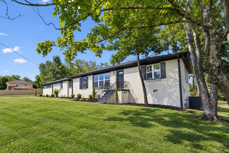 603 N Graycroft Ave, Madison, TN 37115