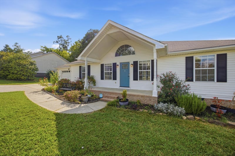 50 Chestnut Ridge Rd, Ringgold, GA 30736