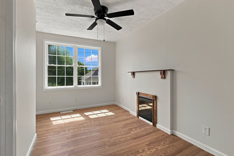 409 7th Ave W, Springfield, TN 37172