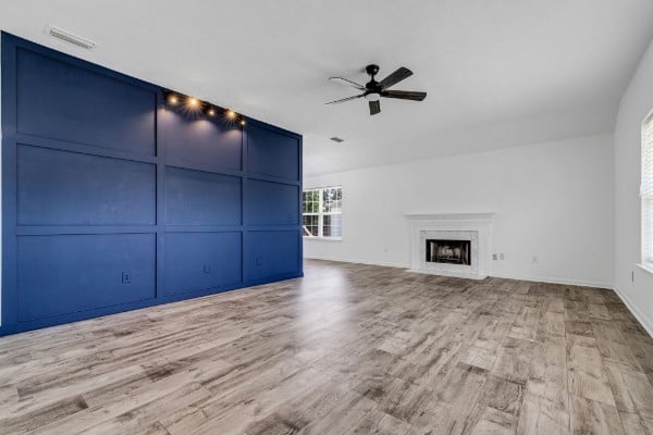240 Lake Forest Dr, La Vergne, TN 37086