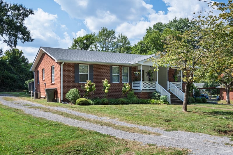 1116 Langwood Dr, Gallatin, TN 37066