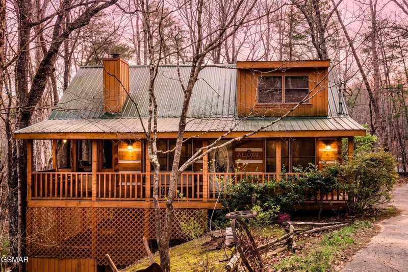 1655 S Mountain View Rd, Sevierville, TN 37876