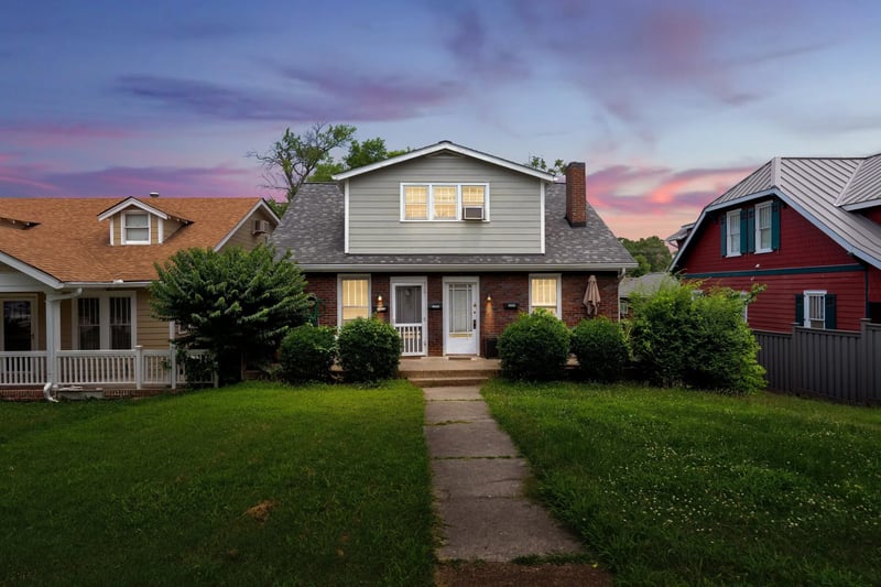 2220 Ashwood Ave, Nashville, TN 37212