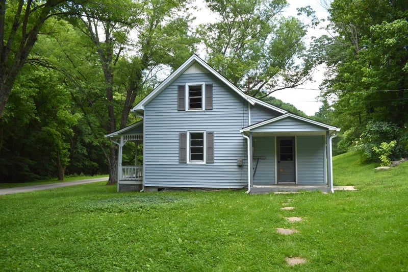 86 Dog Branch Rd S, Pleasant Shade, TN 37145