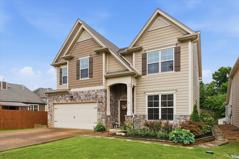 2013 Austin Dr, Spring Hill, TN 37174
