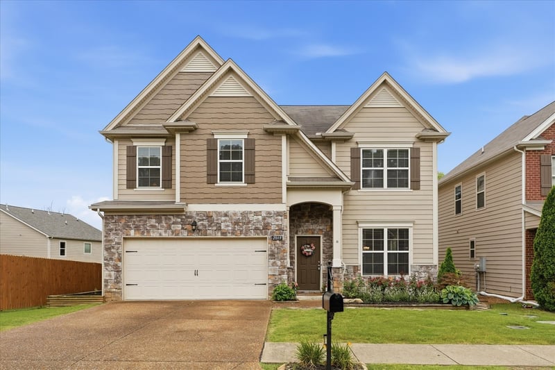 2013 Austin Dr, Spring Hill, TN 37174
