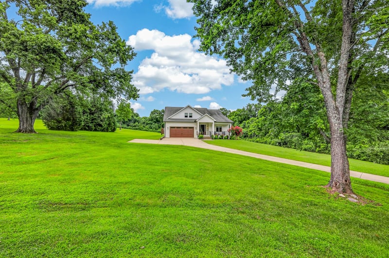 1089 Old Williamsport Pike, Columbia, TN 38401