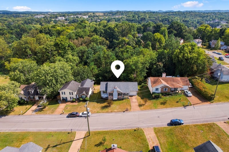 223 Ash Grove Dr, Nashville, TN 37211