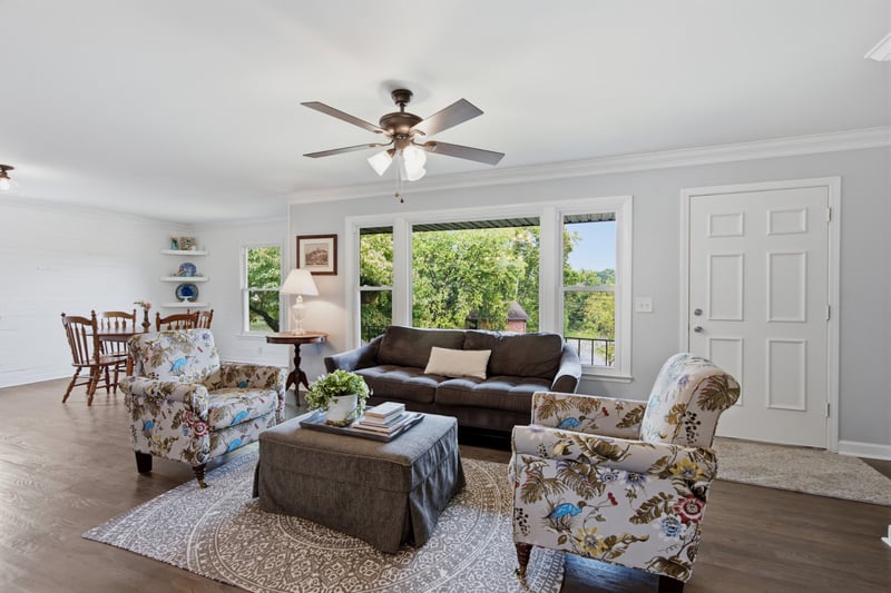 3337 Falls Creek Dr, Nashville, TN 37214