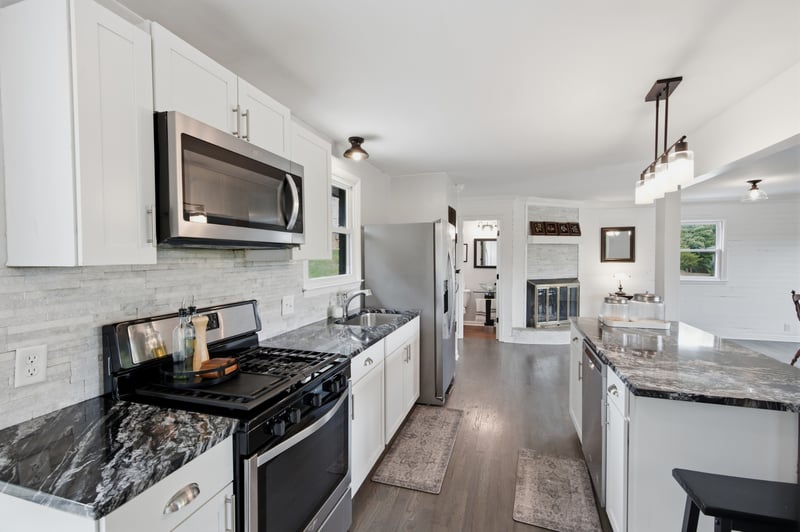 3337 Falls Creek Dr, Nashville, TN 37214